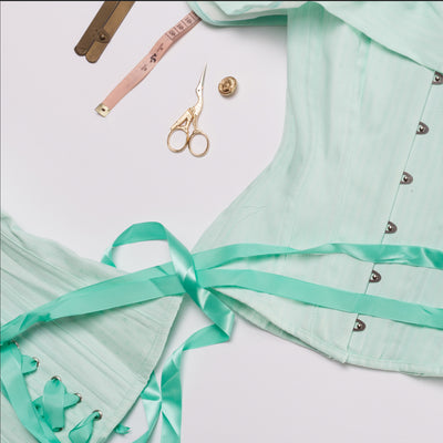 Corset Lacing: Ribbon VS Cord Lacing VS Fan Lacing